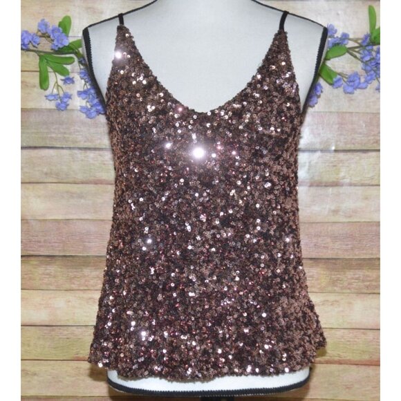 NWT Boutique Rose Gold All Over Sequin Cami Tank Top M Adjustable Straps Lined - Picture 1 of 10